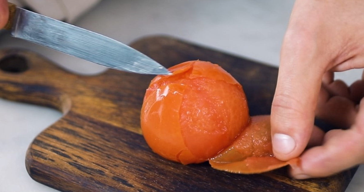 LE BON GESTE - Monder une tomate