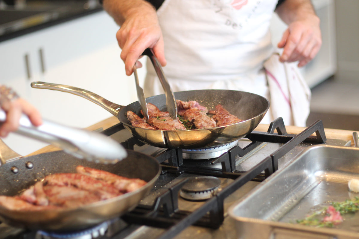 5 conseils de Chef pour bien saisir une viande dans l’inox