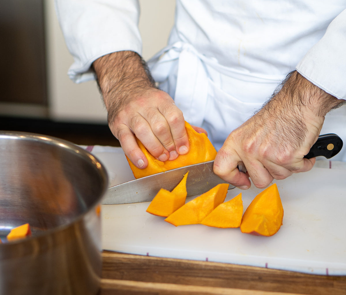 Cours de cuisine pour apprendre à manier un couteau - Paris