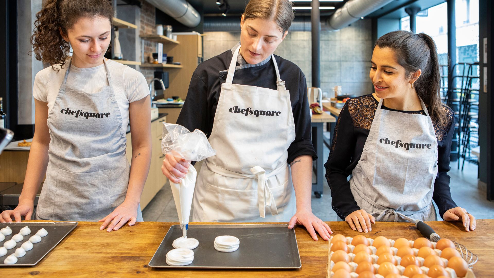 LE BON GESTE - Comment réussir sa meringue française ?